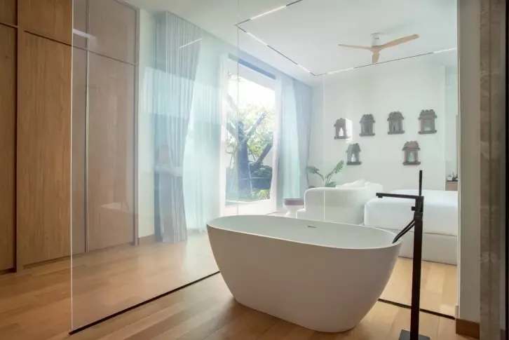 Комплектация и хоумстейджинг виллы в Банг Тао (ID: 12486) LT_ADVGR_ALTPHOTO 1