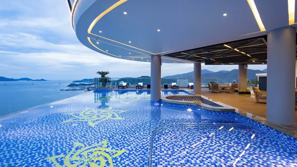 Строительство инфинити бассейнов под ключ (ID: 12494) LT_ADVGR_ALTPHOTO 1